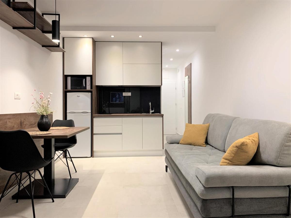 Villa Fani - Apartments In 特罗吉尔 外观 照片