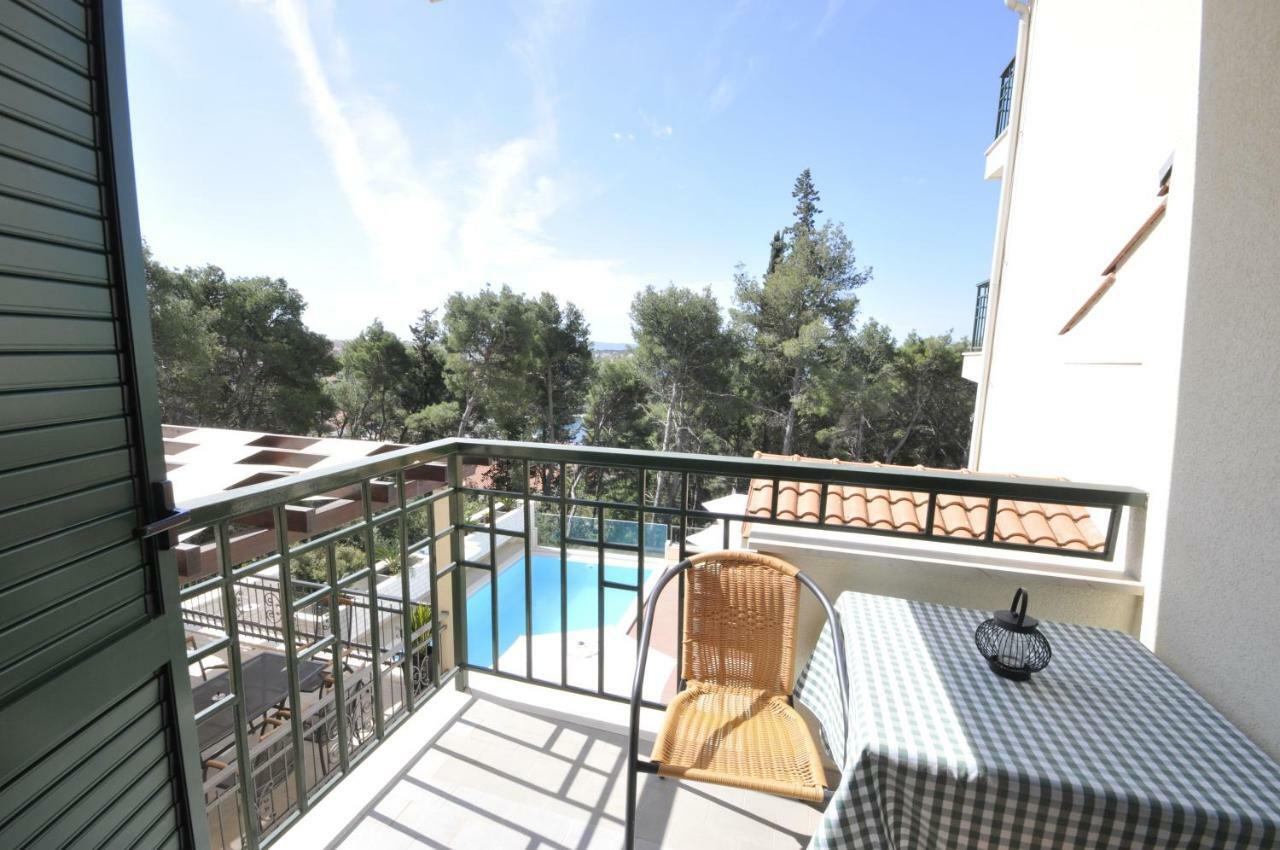 Villa Fani - Apartments In 特罗吉尔 外观 照片